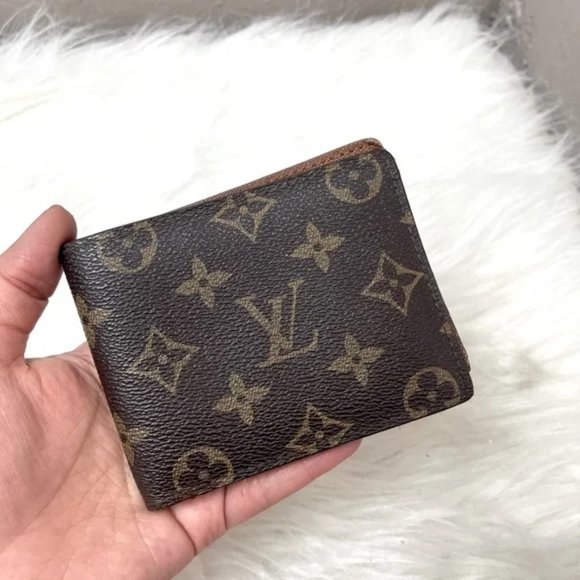Louis Vuitton Monogram Wallet - Picture 2 of 3